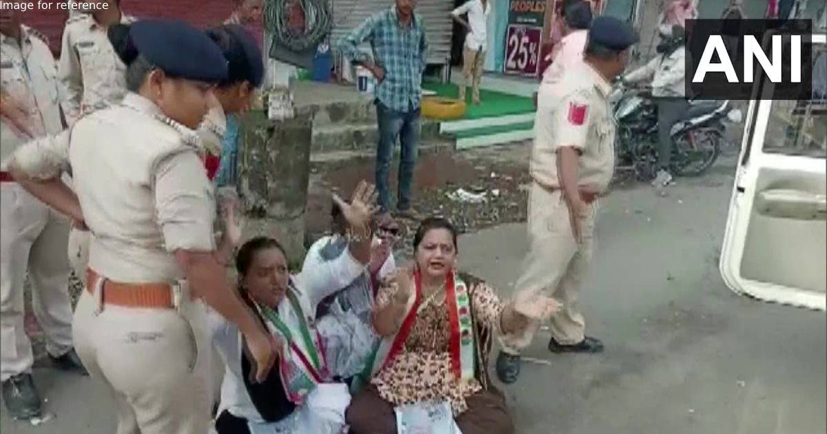 Gujarat: Congress calls 'symbolic bandh' today to protest against inflation, unemployment